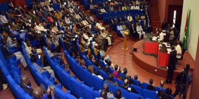 Burkina Faso : la FIJ appelle au retrait de la réforme du Code pénal